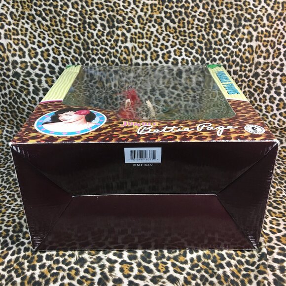 Dark Horse Comics Jungle Bettie Page Posable Figure - Picture 8 of 8